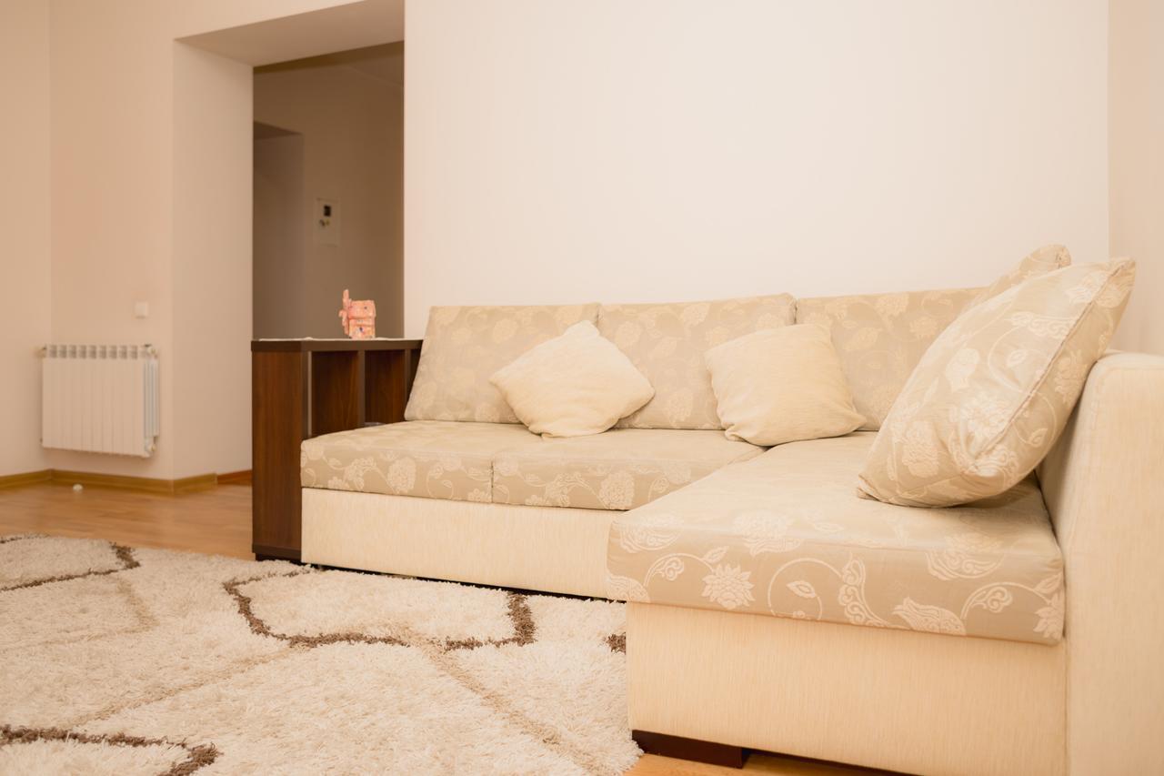 Dorosh Apartamet Appartement Lviv Buitenkant foto